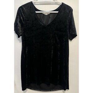 Spring + Mercer Velvet Tee Top Womens Medium Black Short Sleeve Pocket V Neck